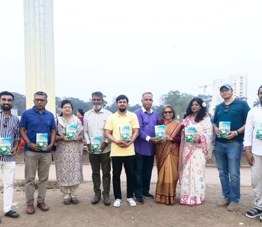 সেরা ১০০ সেন্ট্রালিয়ান বইয়ের মোড়ক উন্মোচন