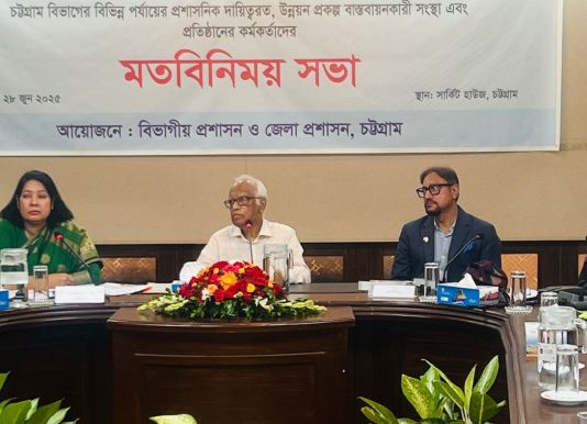 ড. ইউনূস ও মার্কিন পররাষ্ট্রমন্ত্রীর ফোনালাপে অর্থনীতি ও ইন্দো-প্যাসিফিক নিরাপত্তা নিয়ে আলোচনা