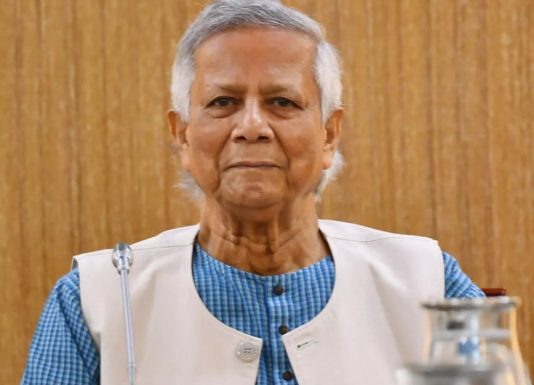 পাচার হওয়া অর্থ উদ্ধারে যুক্তরাজ্যে আইনজীবী নিয়োগ: অধ্যাপক ইউনূস