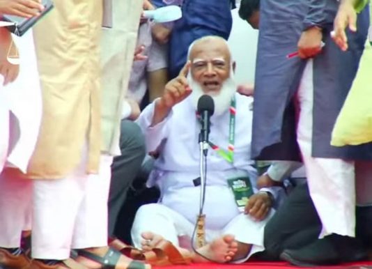 বক্তব্য দেওয়ার সময় মঞ্চে পড়ে গেলেন জামায়াত আমির