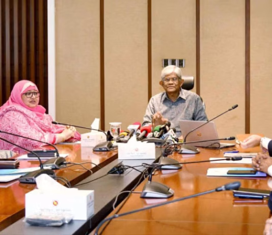 এনবিআর কর্মকর্তাদের বিরুদ্ধে দুদকের তদন্তে সরকার হস্তক্ষেপ করছে না: অর্থ উপদেষ্টা