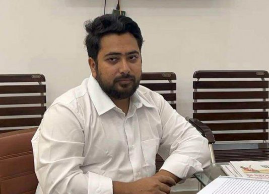 সরকার পতনের আগেই ইউনূসকে সরকারপ্রধান হওয়ার প্রস্তাব দেওয়া হয়েছিল: নাহিদ ইসলাম