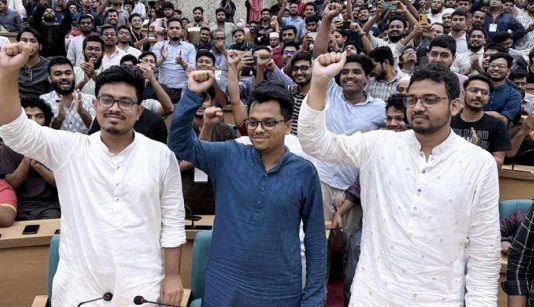 ডাকসুর তহবিল ‘শূন্য’, ব্যক্তিগত টাকায় চলছে কার্যক্রম