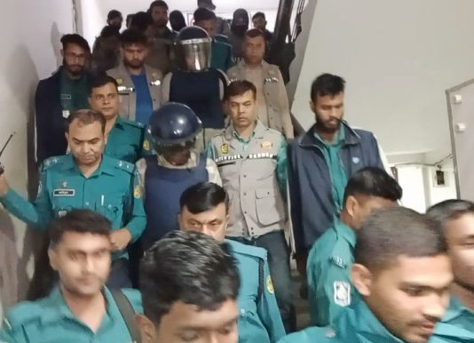 হাদিকে হত্যাচেষ্টা: শুটার ফয়সালকে ভারতে পালাতে সহায়তার অভিযোগ, দুজন রিমান্ডে