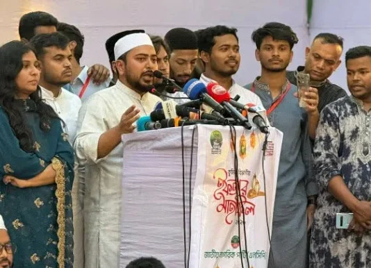 পুরোনো সংবিধানের কথা বললে হাসিনাকেই মেনে নিতে হবে: নাহিদ ইসলাম